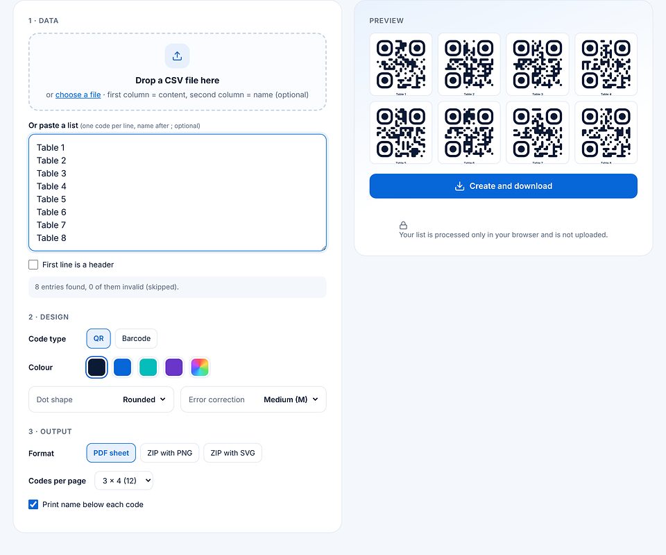 Página Em massa: lista de Table 1 a Table 8, configurações de design, saída folha PDF com 12 códigos por página e prévia dos oito códigos com nome.