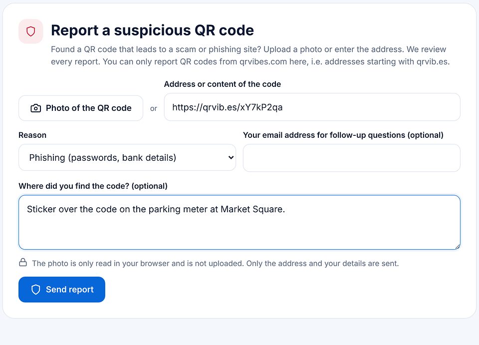 Formulário para denunciar um QR code suspeito com endereço, motivo phishing, local onde foi encontrado e o botão de envio.